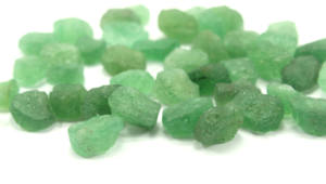 25 Pieces Beneficial <b>Crystal</b> Quartz Genuine Natural Rough Green Strawberry Quartz Gemstone Top Quality Wholesale - Product Image 3