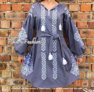 Vestido corto informal elegante para mujer bordado Diseño ucraniano Puff manga larga tejido sostenible natural ecológico - Product Image 3