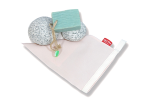 Bizoya 100% Raw Cocoon Silk Bath Mitt Natural <b>Body</b> Scrub Exfoliator Deeply Cleansing Glove Removing Dead Skin - Product Image 3