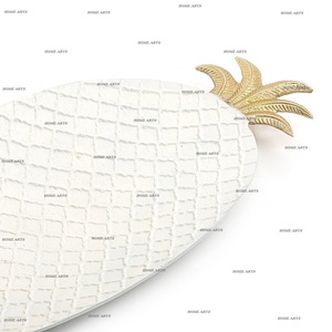 Bandeja de tocador de color blanco y dorado de metal hecha a mano con forma de piña aperitivos dátiles plato para servir superventas - Product Image 6