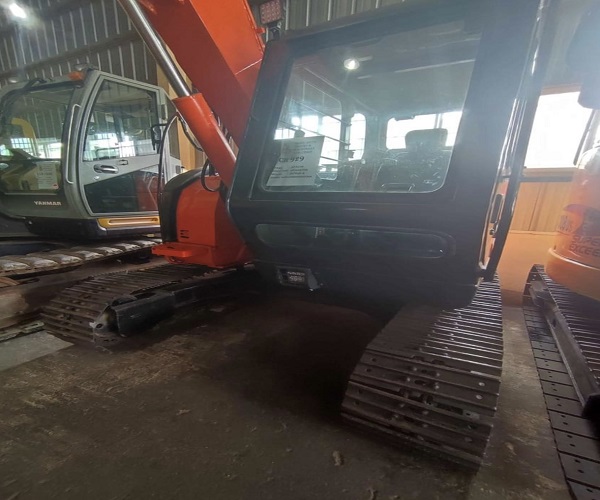 Japan Import Used Hitachi ZX70 6 Ton Excavator for Sale