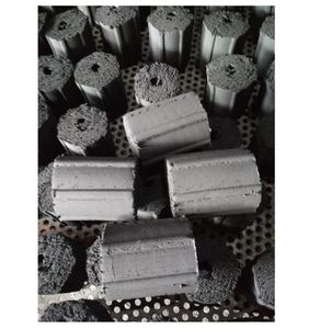 Baguettes de barbecue en charbon de bois, style vietnamien, longue durée de combustion hexagonal dépoli, 4 pièces - Product Image 1