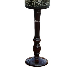 Dernier bougeoir de table décoratif pour la maison Nouveau design sur support en bois Porte-pilier d'occasion de Noël Ensemble de 3 pièces - Product Image 4