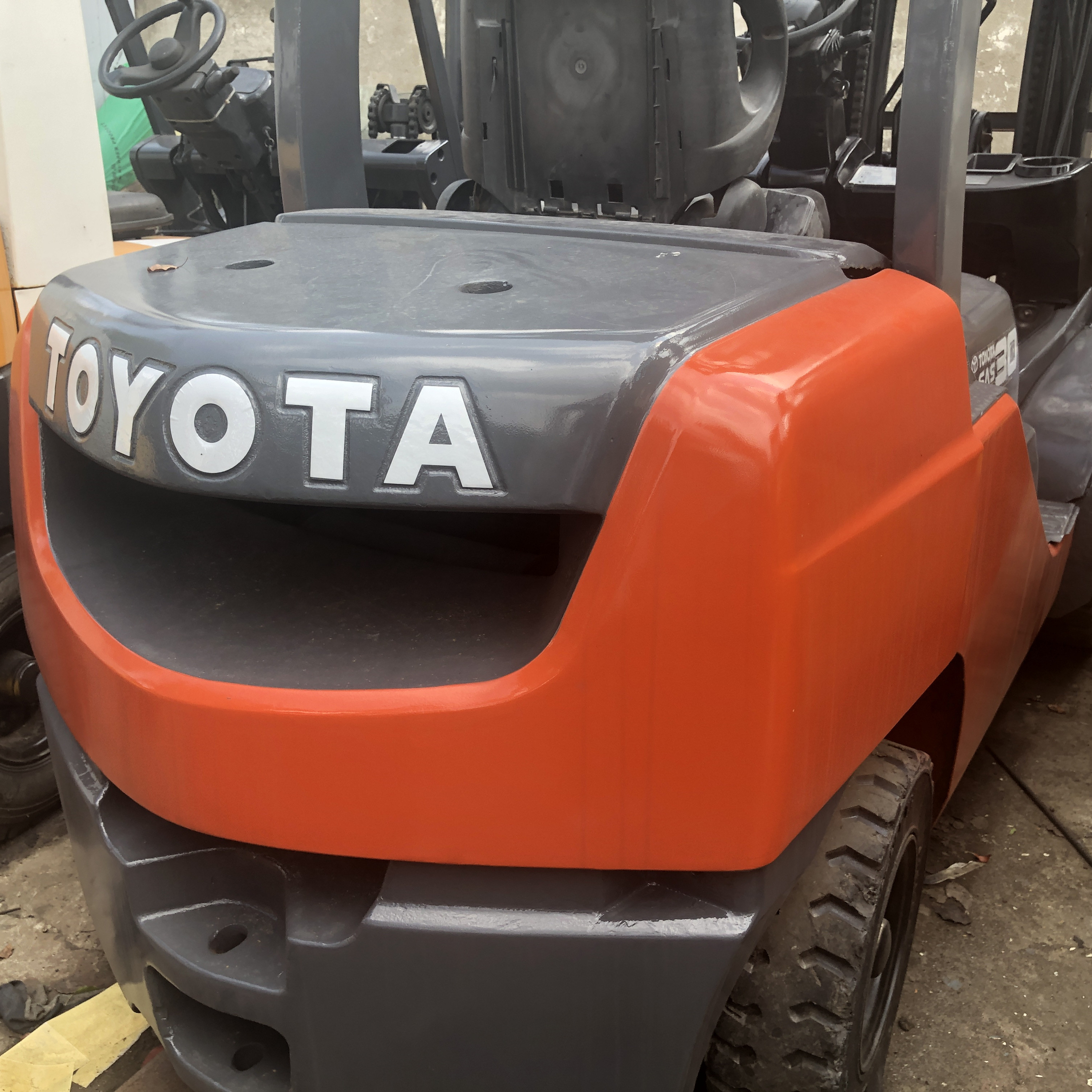 Хорошее состояние с вилочным погрузчиком нового типа TOYOTA с дизельным двигателем 3T 8FD30 / Toyota 62-8fd30