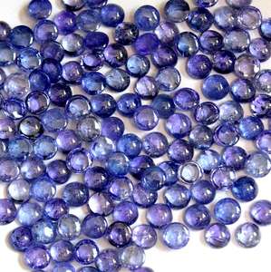 Vente en gros de tanzanite cabochon rond lisse naturel de bonne qualité pierre précieuse en vrac pour la fabrication de bijoux bon prix par carat - Product Image 1