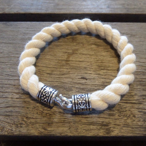 สร้อยข้อมือเชือกถัก งานแฮนด์เมด - Product Image 1