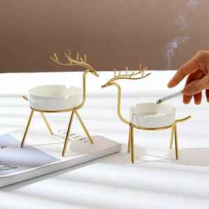 Bougeoir doré, décoration créative - Product Image 3