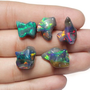 Lote de 5 piezas de ópalo etíope negro Natural, forma rugosa lisa, piedras preciosas sueltas, 13x15mm-20mm, alta calidad para la fabricación de joyas - Product Image 3