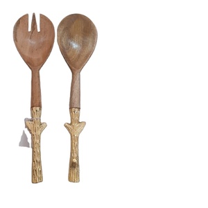 Juego de Cucharas para Servir de Latón Hechas a Mano en India - Ecológicas, Chapadas en Oro, Tamaños y Diseños Personalizables para Camping y Uso Doméstico - Product Image 1