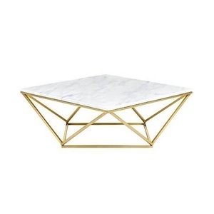 Karois — table basse hexagonale plaqué or, Design de luxe, en métal, avec dessus en marbre élégant, décoration d'intérieur - Product Image 1