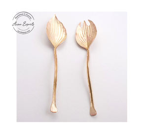 Meilleur Offres Spéciales de service à salade fini mat en laiton de taille standard Ensemble de 2 cuillères de service personnalisées au design vintage pour cadeaux d'affaires - Product Image 3
