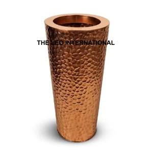 Juego de 3 Macetas Decorativas Modernas de Acero Inoxidable para Interiores y Exteriores con Soporte Trípode Dorado - Product Image 2