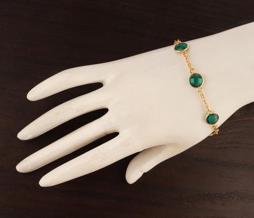 สีเขียว