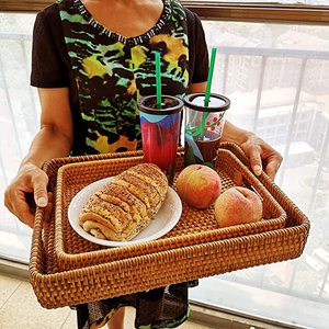 Bandeja de servicio de ratán de la mejor calidad en diseño tejido con acabado natural, perfecta para la decoración de la cocina del hogar y el uso de la vajilla - Product Image 3