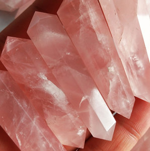 Porte-clés en quartz rose à double pointe, cristal de guérison naturel, pierre de lune pêche, pierre précieuse polie, fournisseur en gros, article cadeau - Product Image 3