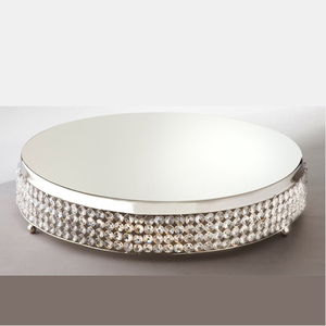 Vente en gros de décorations de mariages pour fêtes à domicile, ensemble de porte-gâteau en métal miroir avec perles de cristal argent et or - Product Image 2