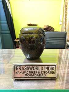 Brassworld Inde Urne funéraire pour adultes Feuilles brunes gravées Fourniture en laiton amusante et élégante - Product Image 4