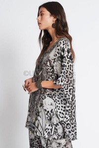 El último diseñado con la mano adorno de cristal de trabajo de leopardo de impresión digital de las mujeres blusa tops - Product Image 4