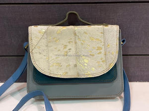 Bolso de piel metálica reciclado hecho a mano con estilo único, bolso de cuero de alta calidad, bolsos de cuero coloridos para mujer - Product Image 4