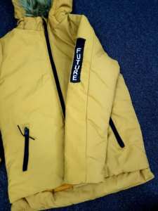 เสื้อผ้าแบรนด์ Overrun Garments สำหรับเด็กผู้ชาย เสื้อฮู้ดแขนยาวแบบมีซิป สไตล์โมเดิร์น เสื้อกันหนาวแบบมีซับใน - Product Image 4