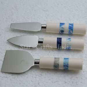 Ensemble de couteaux de cuisine 3 pièces en gros avec lame en acier inoxydable et manche en résine pour outil de coupe de fromage Design unique Ensemble de vente à chaud - Product Image 4