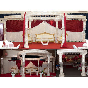 Mandap Imperial de Cuatro Pilares Decorado con Cristales para Bodas Indias, Pilares de Cristal para Mandap, Mandaps para Bodas Hindúes NEWYORK - Product Image 1