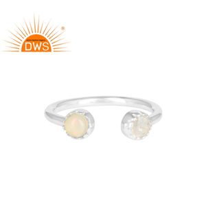 แหวนเงินแท้ 925 ดีไซน์ทันสมัยสำหรับงานแต่งงานและวันครบรอบ ประดับด้วยโอปอลเอธิโอเปียธรรมชาติและมูนสโตนสีรุ้งแบบสองเม็ด - Product Image 1