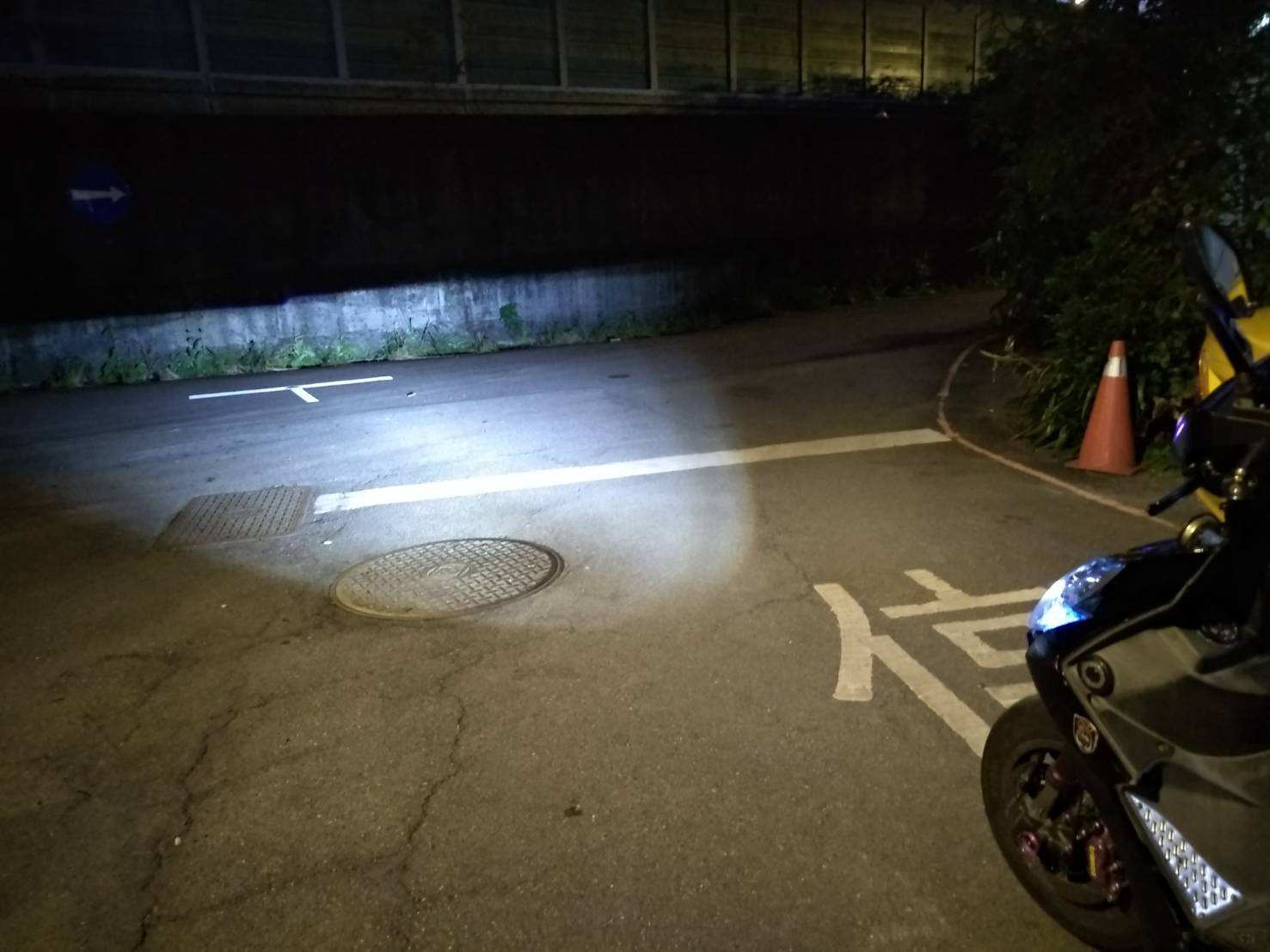 Hi / Lo Beam with White 6000K