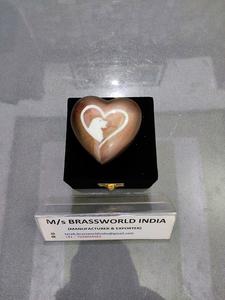 Urna Funeraria de Aluminio Negra con Diseño de Pata y Corazón Pintado a Mano, Estilo Americano, para Adultos, Recuerdo Rosa - Product Image 4