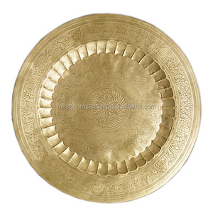 จานอาหารจานตกแต่งลายนูนตกแต่งแบบโบราณสีทอง - Product Image 1