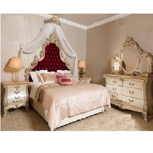 Ensemble de meubles de chambre à coucher de Style européen, Set de table de luxe, Style français Royal, lit en velours rouge, avec support de nuit - Product Image 1