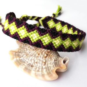 สร้อยข้อมือมิตรภาพถักมือคุณภาพพรีเมียม - Product Image 1