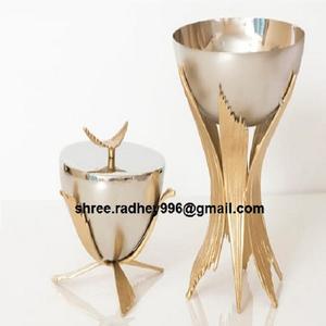 2025 Nuovo Design Arabo per Matrimoni e Natale, Mubkhar Bakhoor Placcato <span class=keywords><strong>Oro</strong></span>, Ottone Anticato Fatto a Mano, Incenso Naturale per Arredamento Casa Musulmana - Product Image 1