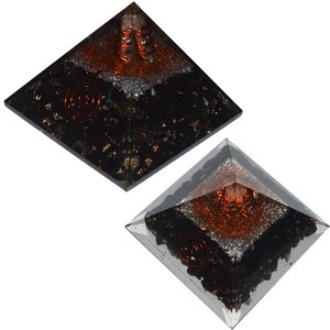 Turmalina negra con pirámides de orgón de punto de cristal Piedra preciosa de cuarzo tallada Protección EMF Estilo Feng Shui Durable Hecho a mano - Product Image 1