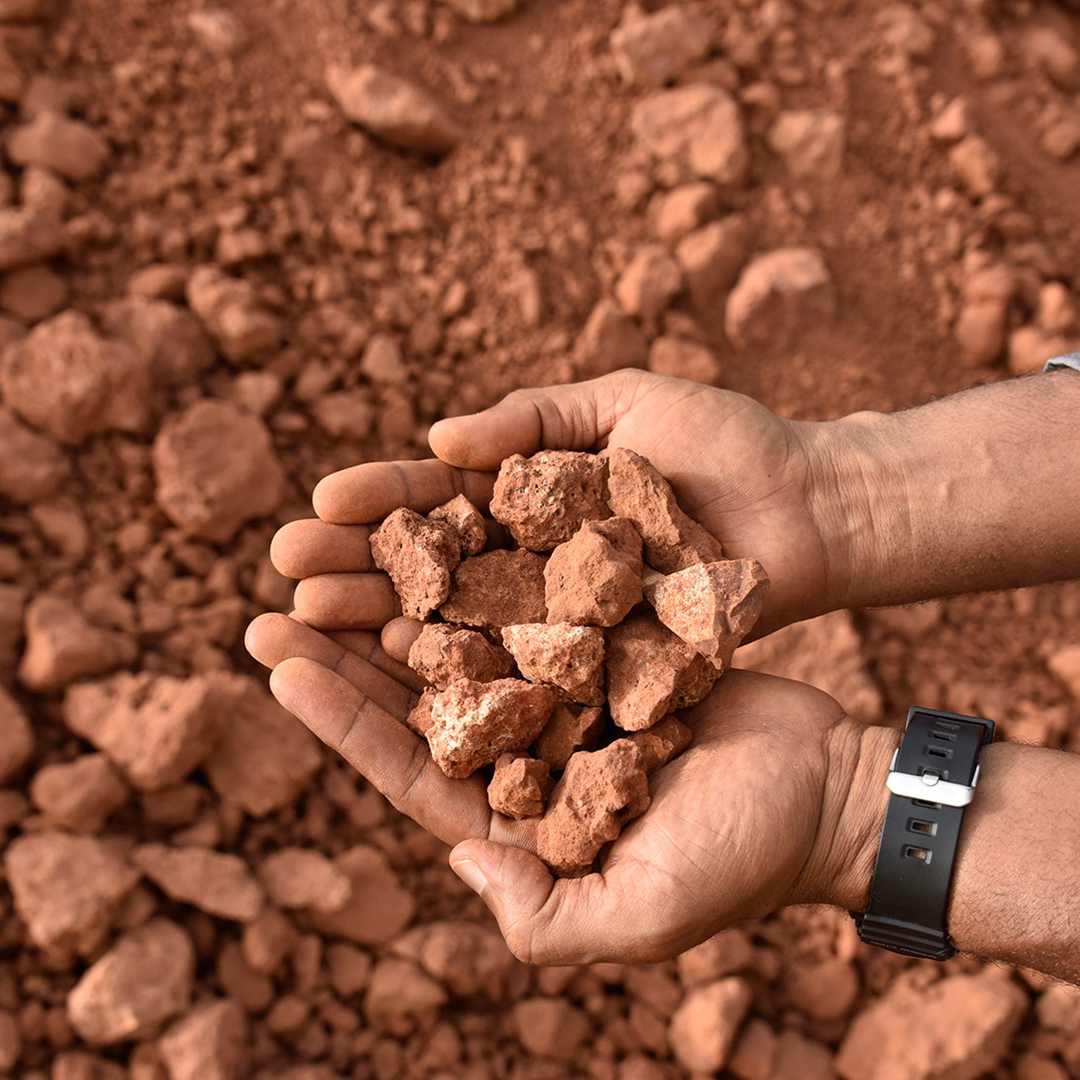 Бокситы экспорт. Кальцинированный боксит. Боксит купить. Bauxite купить.