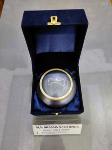 Odyssey Companion, urna de cremación para perros, suministros funerarios de metal de estilo americano de Brassworld India, hecha de aluminio duradero - Product Image 3