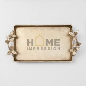 Bandeja dorada de diseño rectangular con mango de diseño de flores de lujo Bandeja para servir comida de hotel y restaurante Utensilios de cocina de aspecto admirable - Product Image 2