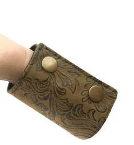 แฮนด์เมดข้อมือกระเป๋าสตางค์วิ่งกระเป๋าผู้ถือกุญแจสร้อยข้อมือเดินทางข้อมือกระเป๋าสตางค์ ZAR-1003 - Product Image 1