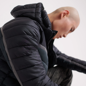 Veste d'hiver pour hommes personnalisée à la mode col montant avec capuche respirant compressible brillant brillant polyester couleur personnalisée - Product Image 5