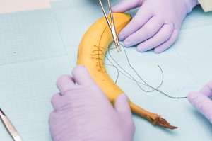 Material de acero inoxidable personalizado, 5 uds., herramientas, cuchillas, juego de disección, Kit de práctica de sutura, proveedor veterinario en Pakistán - Product Image 5