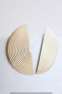 Boucle d'oreille en laiton avec forme demi-ronde Nouveau design - Product Image 2