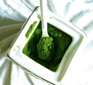 ผงสมุนไพรเกรดพรีเมียม สารสกัดจากปลา/ใบหัวใจ/ฮูทูยนิอา คอร์ดาต้า บรรจุสุญญากาศ - Product Image 6