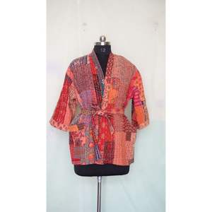 Veste d'hiver pour femme, longue, multicolores, patchwork floral, matelassée, 100% coton Kantha, manches longues - Product Image 1