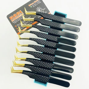 Pince à épiler HARL Beauty Instruments en acier inoxydable noir et or avec embout lisse de 11 mm pour extensions de cils et sourcils - Product Image 5