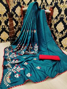 Vêtements de mariage indiens broderie fleur Design travail avec Banarasi imprimé Saree et chemisier non cousu couleur bleue femmes portent Alphanumero - Product Image 3