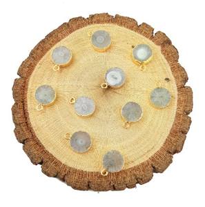 Colgantes de Plata de Ley Bañados en Oro con Cuarzo Solar Blanco y Druzy Redondo para Compromiso - Product Image 2