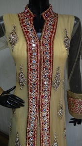 Élégant Vêtements de Fiançailles Lourde Broderie Costumes Anarkali Lehenga - Product Image 5