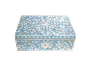 Solution de stockage de boîte à bijoux élégante en nacre incrustée décorative pour la maison et le bureau - Product Image 1