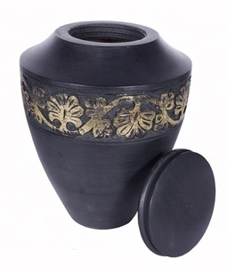 Urna de cremación de diseño negro de madera - Product Image 1