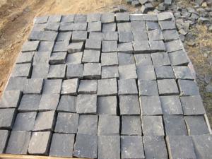 หินแกรนิตสีดำลูกบาศก์ทางเท้าหินธรรมชาติทนทานสำหรับตกแต่งภายนอกและตกแต่งลวดลายกลางแจ้ง - Product Image 4